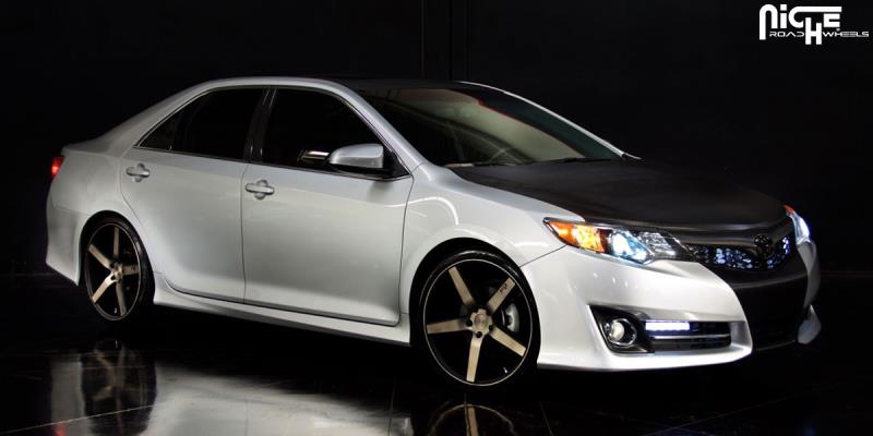 Toyota Camry Niche Sport Series Milan - M134