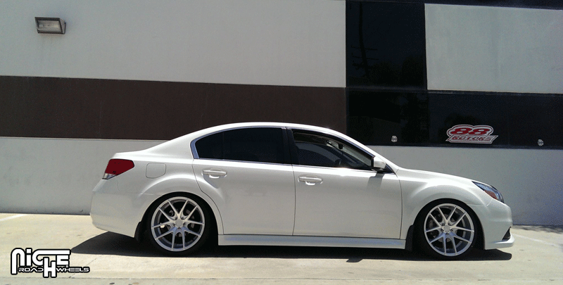 Subaru Legacy Niche Sport Series Targa - M131