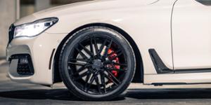 BMW 750i
