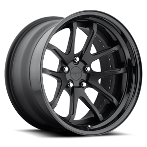 Matte Black Center | Gloss Black Lip